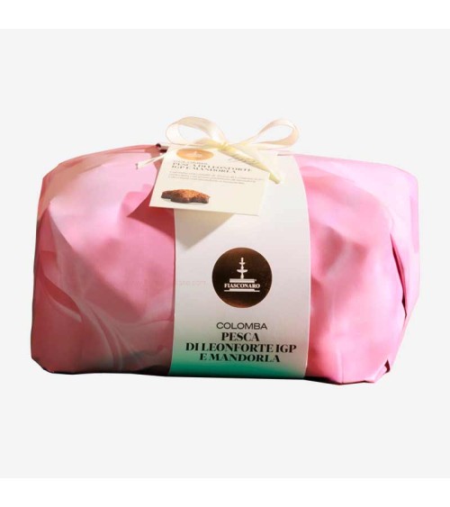 Colomba con canditi di Pesca di Leonforte e Mandorle
